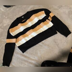 Charlotte Russe Black and Tan Knit Long Sleeve